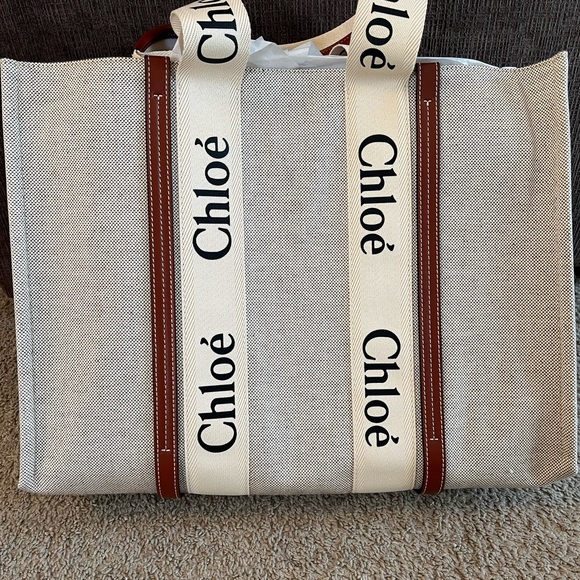Chloe Handbags - Chloé Woody large tote NWT